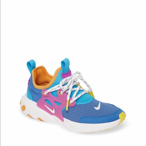 React Presto Sneaker - Picture 2 of 7